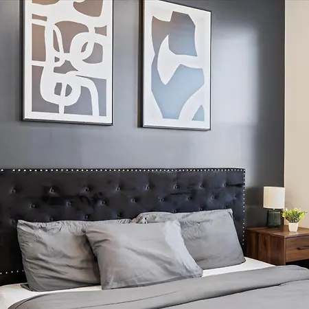 Villa Luxurious King 3Br Townhouse Mins To Uptown Clt!